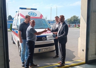 59f2b7dc 73de 4168 Bc75 13e4cce574c8 2